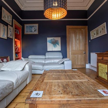 2 Bed In Great Location 15-20 Minutes Walk To Sec Apartman Glasgow Kültér fotó